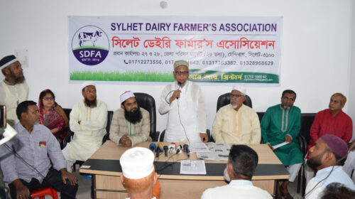 সিলেটের ডেইরি  শিল্প বাচাঁতে প্রশাসন সহ সবাইকে এগিয়ে আসতে হবে : মেয়র আরিফ