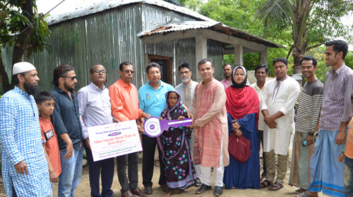 বিধবা মহিলা পেলো রোটারি ক্লাব অব সিলেট সেন্ট্রালের নতুন ঘর