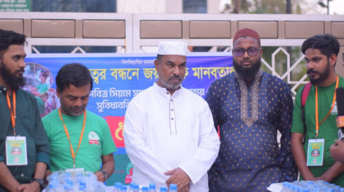 ২য় ধাপে “৪ টেখায় ইফতার” বিতরণ করলো ক্লিন সিটি সামাজিক সংগঠন