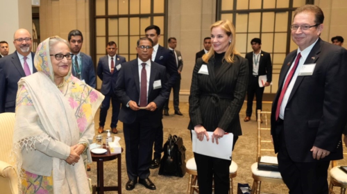 ওয়াশিংটন ডিসিতে প্রধানমন্ত্রী শেখ হাসিনার সাথে শেভরন বাংলাদেশের প্রেসিডেন্ট ও ব্যবস্থাপনা পরিচালকের সৌজন্য সাক্ষাৎ