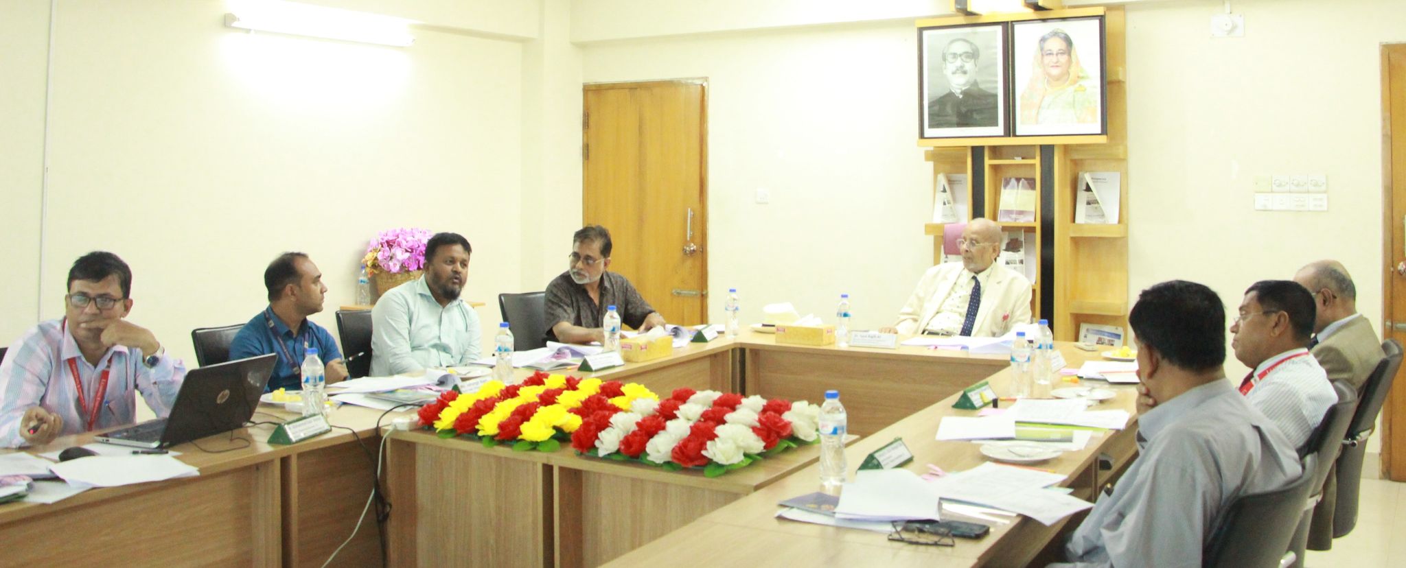 লিডিং ইউনিভার্সিটির অর্থ কমিটির সভা অনুষ্ঠিত