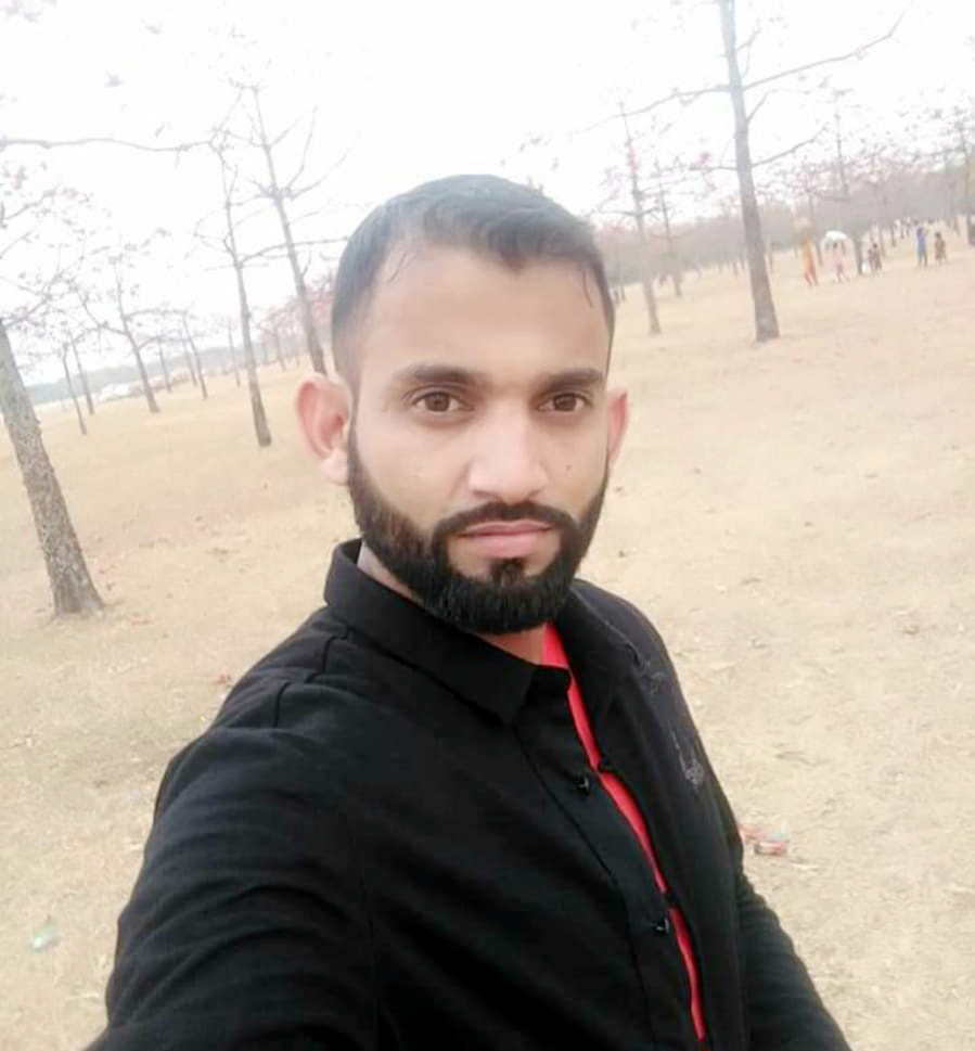 সিলেটে আদালতের এজলাসে প্রবেশমুখে প্রবাসীকে হুমকি, আসামীর পকেটে মাদক সহ আটক