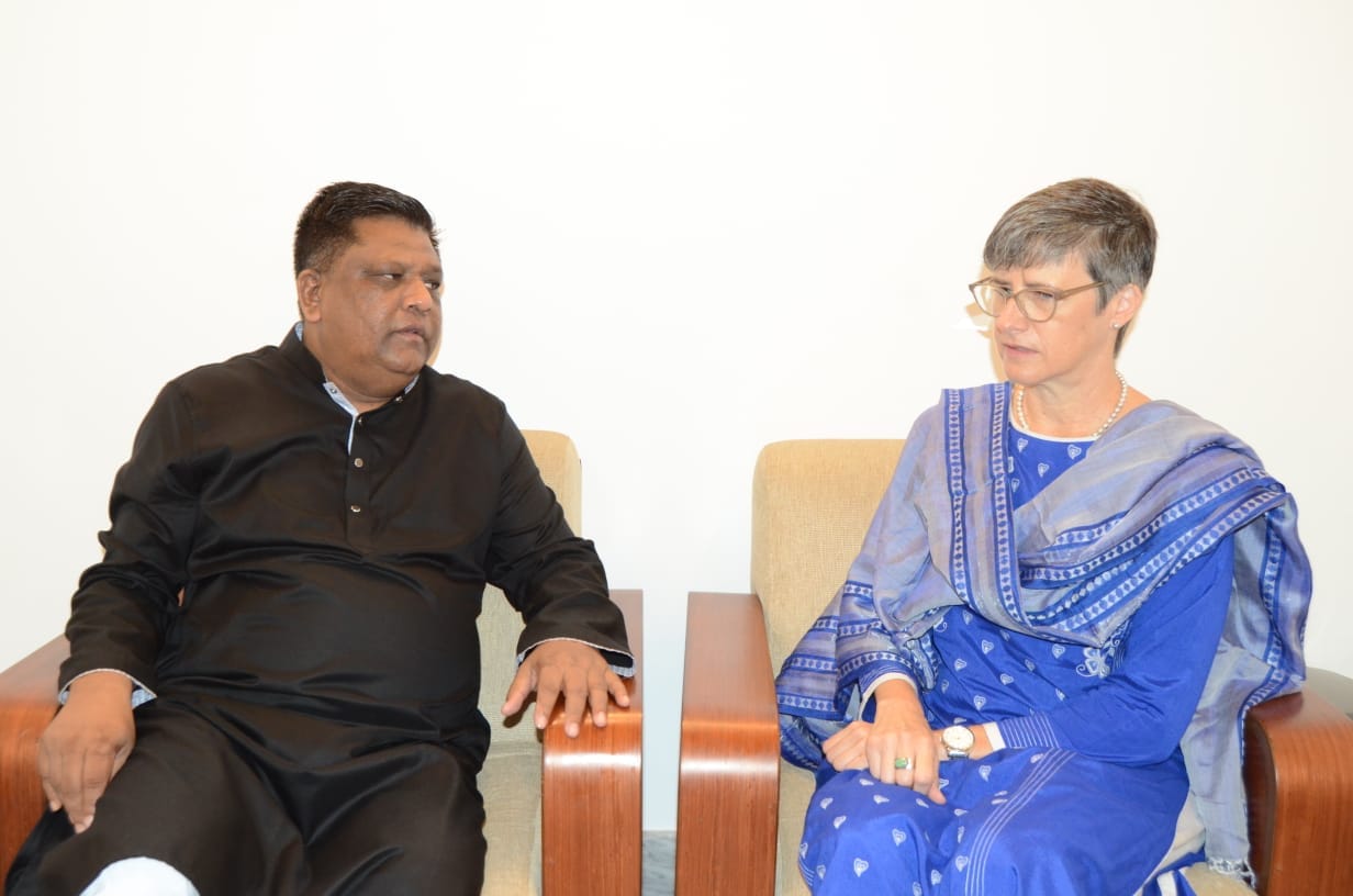 সিলেট নগর উন্নয়নে আনোয়ারুজ্জামানকে যুক্তরাজ্যের প্রিন্সেস ফাউণ্ডেশনের আশ্বাস