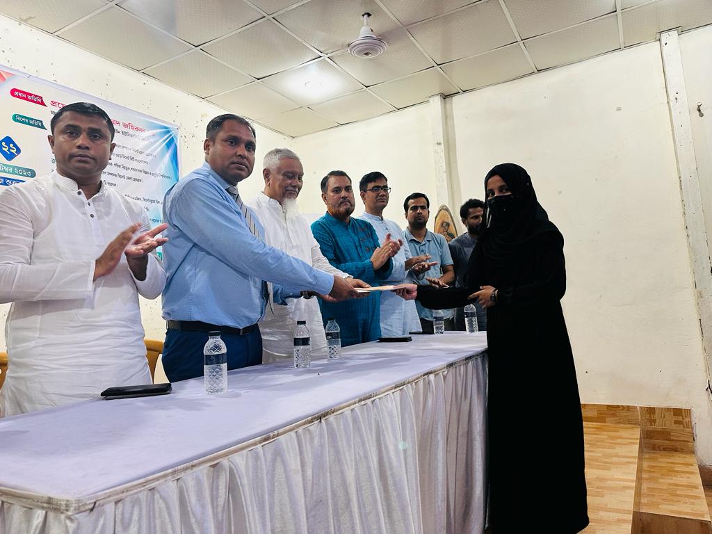 মেধাবী ১০ শিক্ষার্থীদের মধ্যে সানাবিল ফাউন্ডেশনের শিক্ষাবৃত্তি প্রদান