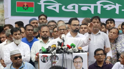 ৪৮ ঘণ্টার মধ্যে খালেদা জিয়াকে বিদেশে পাঠাতে হবে: মির্জা ফখরুল