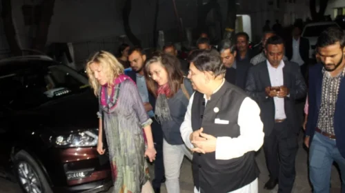পণ্য না কিনলে বিদেশিরা অসন্তুষ্ট হয়ে অজুহাত নিয়ে আসে: পররাষ্ট্রমন্ত্রী