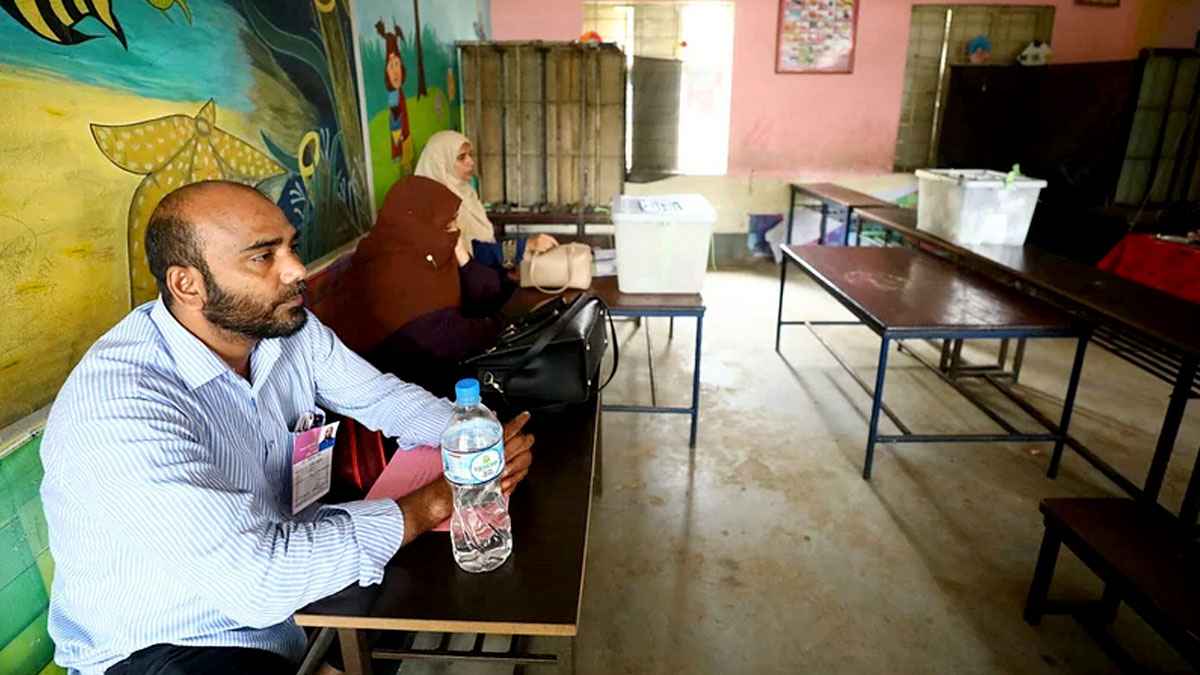 দক্ষিণ সুরমায় এক‌টি ভোটকক্ষে সাত ঘণ্টায়‌ চার‌ ভোট