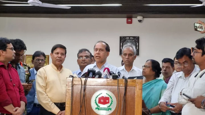অনেকে ধান কাটতে যাওয়ায় ভোট দিতে আসেনি- সিইসি