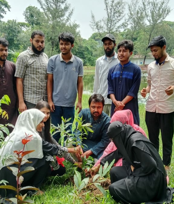 বৈষম্যবিরোধী ছাত্র আন্দোলনের এমসি কলেজ শাখার বৃক্ষরোপণ