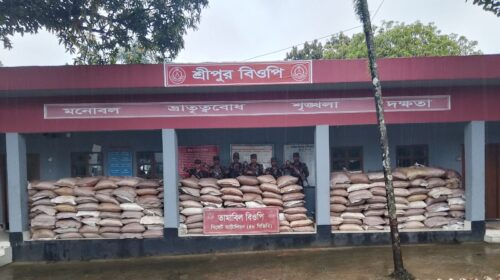 সিলেট ও সুনামগঞ্জ থেকে অর্ধ কোটি টাকার চোরাচালানী মালামাল আটক