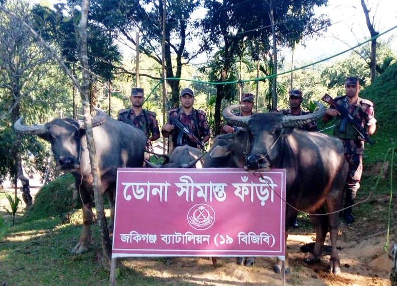 সিলেটে অর্ধ কোটি টাকার ভারতীয় চোরাই মালামাল আটক