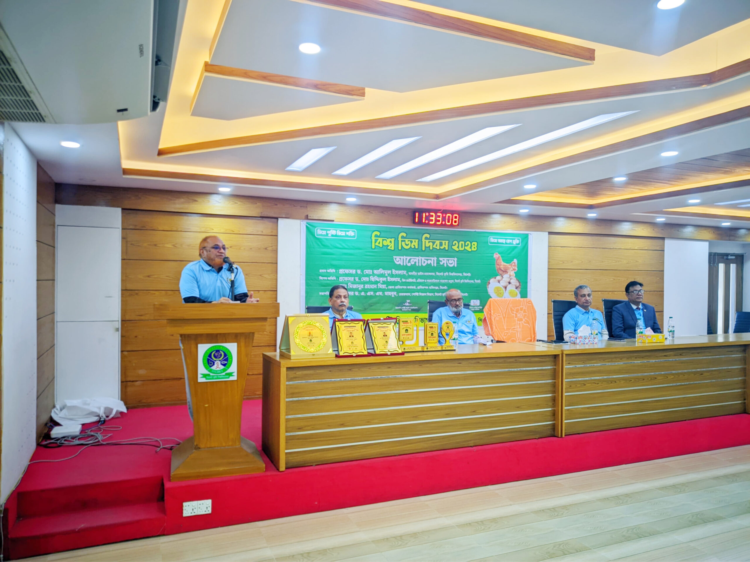 উন্নত ও সমৃদ্ধ জাতি গঠনে প্রতিদিন কমপক্ষে একটি করে ডিম খাওয়া প্রয়োজন- সিকৃবি ভিসি