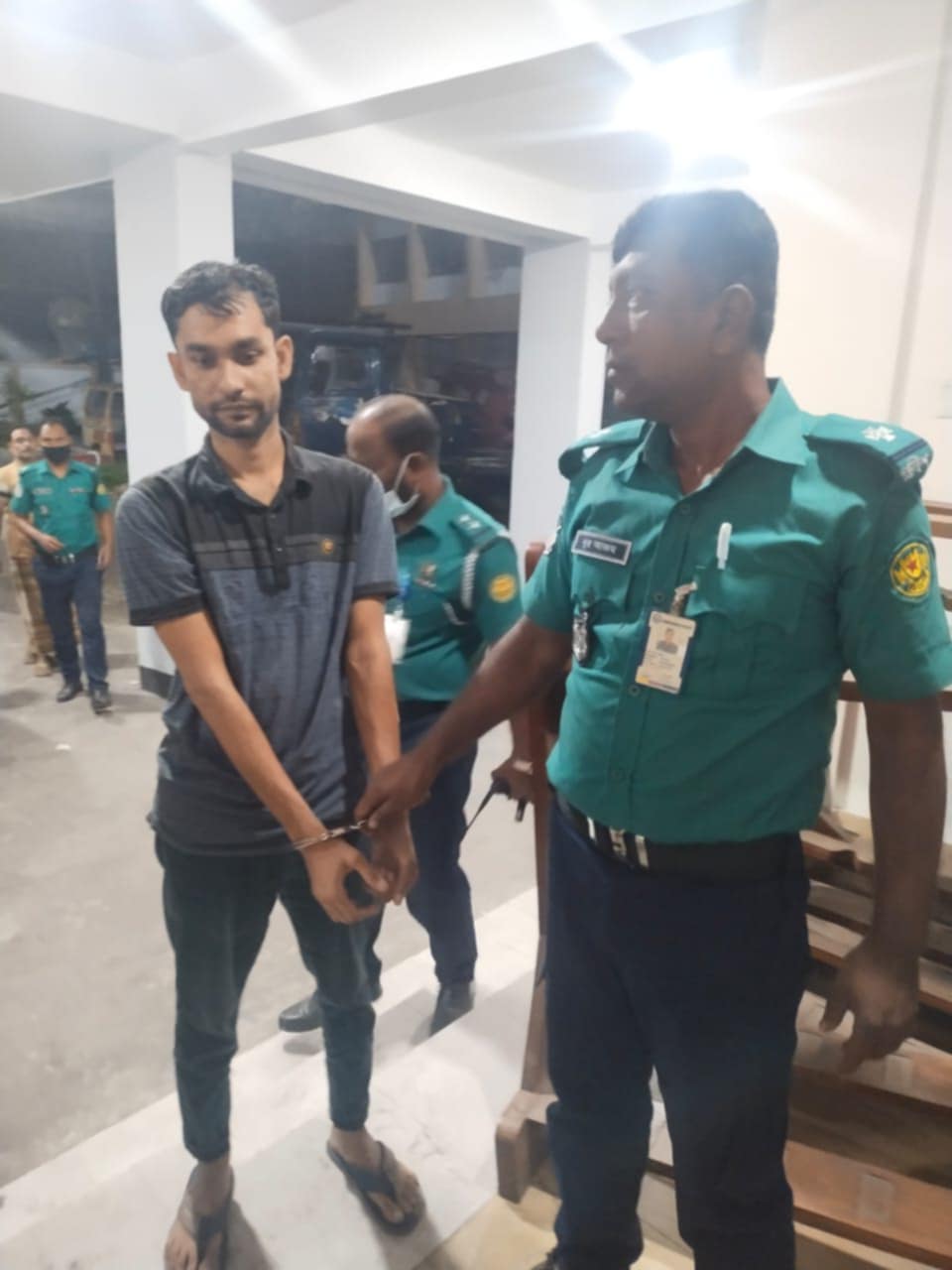 কোম্পানীগঞ্জের শাহীন হত্যা মামলার ওয়ারেন্টভুক্ত আসামি শাহেদ ঢাকায় গ্রেপ্তার