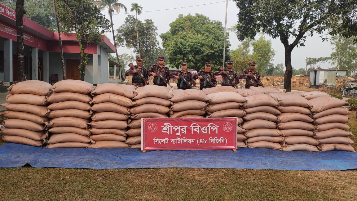 সিলেটে ৫০ লাখ টাকার চোরাচালানী মালামাল আটক
