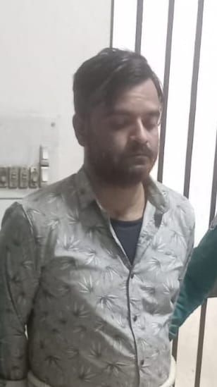 সিলেটে হকারকে তুলে নিয়ে চাঁদা আদায়ের ঘটনায় বহিষ্কৃত যুবদল নেতা গ্রেপ্তার