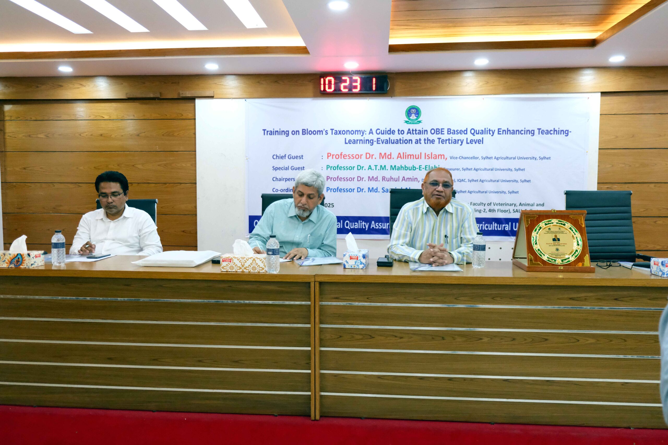 সিকৃবিতে ফলাফল ভিত্তিক শিক্ষার (ওবিই) গুণগত মানোন্নয়ন, মূল্যায়ন শীর্ষক প্রশিক্ষণ