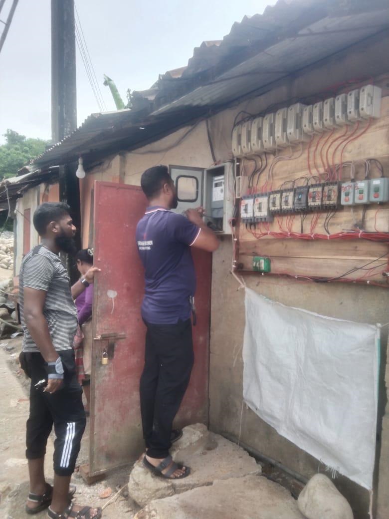 স্টোন ক্রাশারের বিদ্যুৎ সংযোগ বিচ্ছিন্ন ও মিটার জব্দ